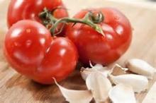 Tomatoes with garlic and chili